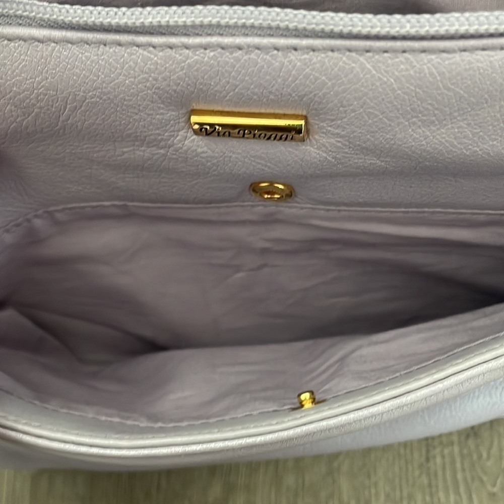 Light Purple Purse - Picture 3 of 7